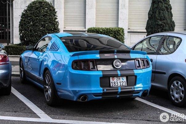 Ford Mustang GT '2013 - 5