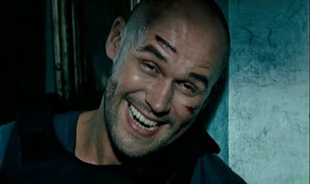 — Да по сравнению со мной ты — никто. — А ты кто? У меня есть лучший друг. Он из-за меня пулю ...