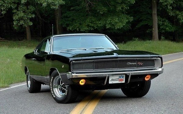 Dodge Charger,     ,        8 .