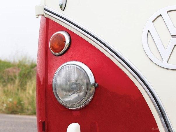 1965 Volkswagen T1 Deluxe Micro Bus - 6