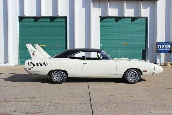 1970 Plymouth Super Bird 440 Six Pack 4 Speed - 3
