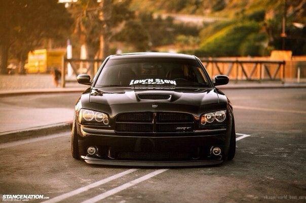 Dodge Charger SRT - 3