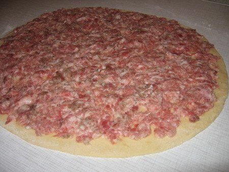 ШАНЕЖКИ С МЯСОМ! Ингредиенты: 250 г творога, 2 яйца, 1 ч.л. соды гашен. уксусом, 2 стакана муки, 2 ... - 2