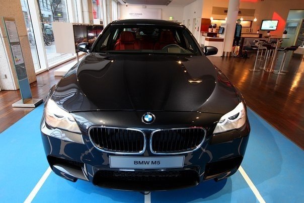 M5 F10