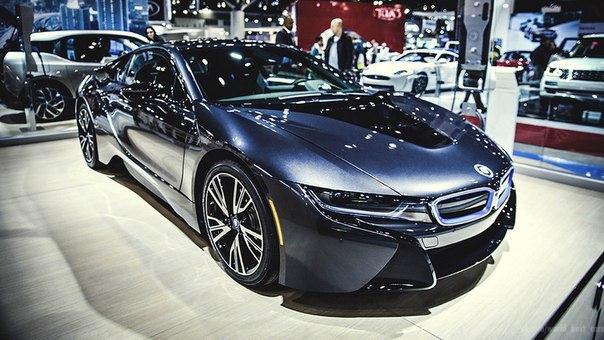 BMW i8.