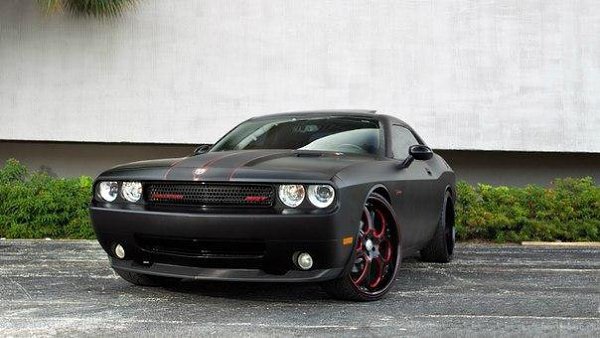 Dodge Challenger Hemi SRT8