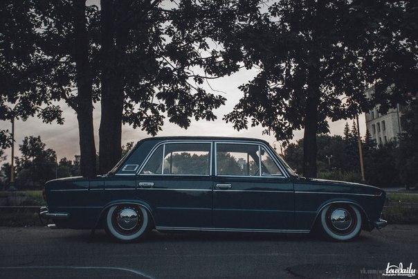 Lada 2103 (Lowdaily) - 2