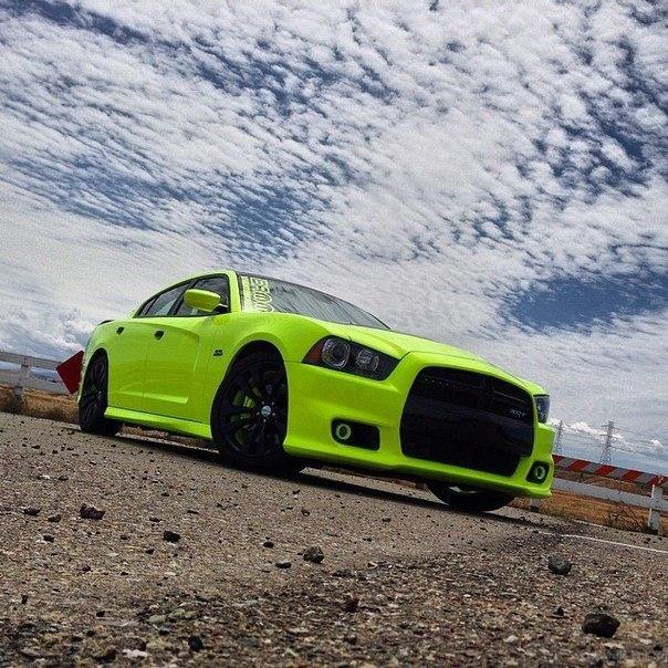 Dodge Charger SRT8 - 9