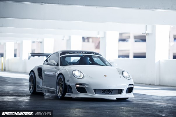 Porsche 911 Turbo.