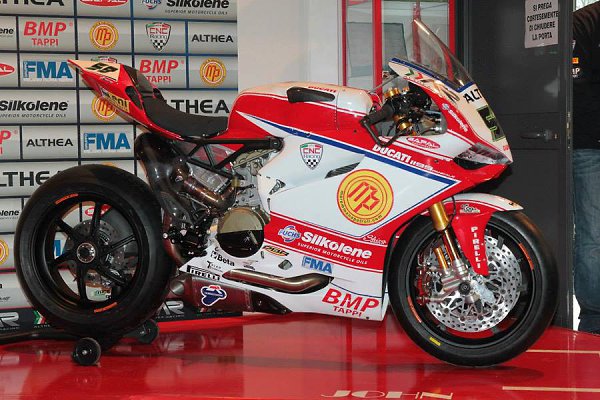 *MotoGP -WSBK~Girls~ - 8  2014  10:26