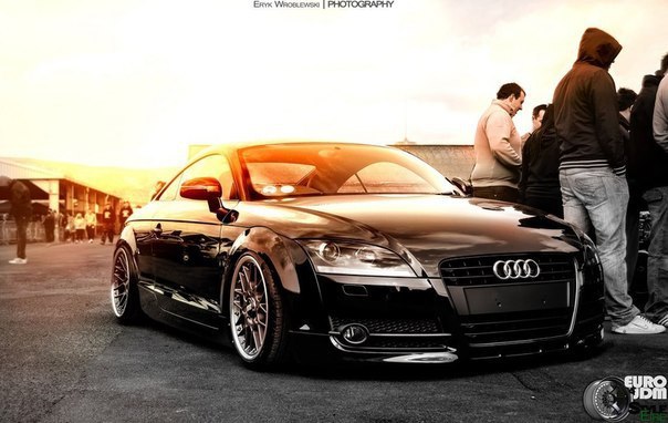 Audi TT.  .