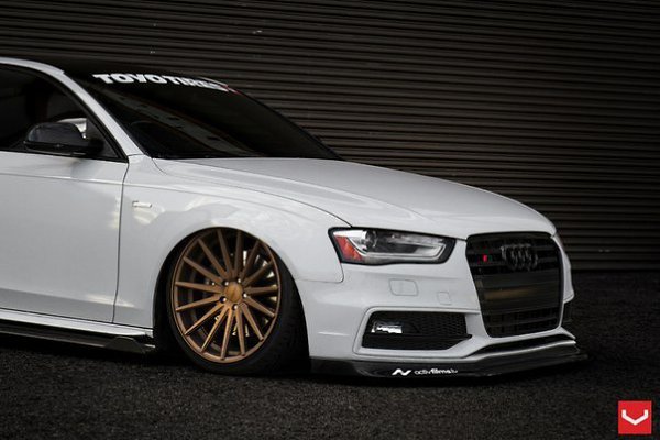 Audi S4 Vossen - 3