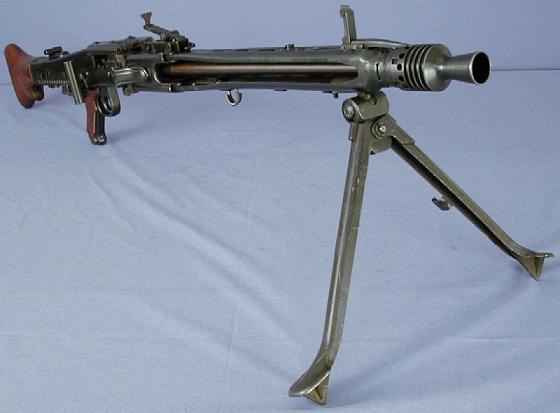 MG 42 (. Maschinengewehr 42)        .  ...