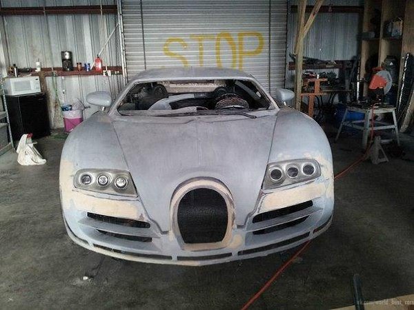 Bugatti Veyron  Pontiac GTO - 2