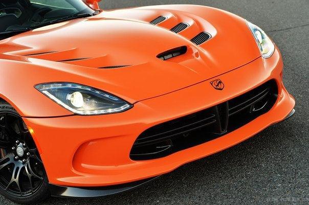 SRT Viper TA.: 8,4L V10: 640 .. : -6  100/: 3,3 ... - 3