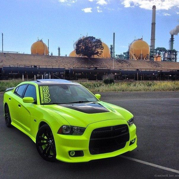 Dodge Charger SRT8 - 6