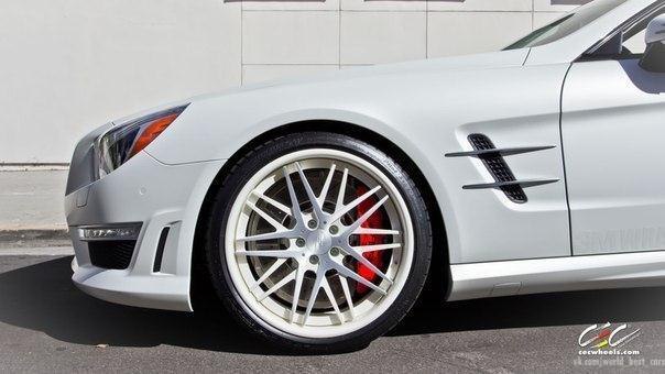 Mercedes-Benz SL63 AMG - 8