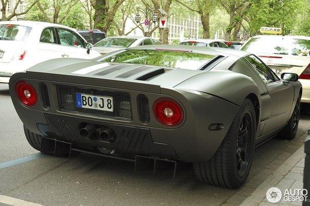 Ford GT. - 4