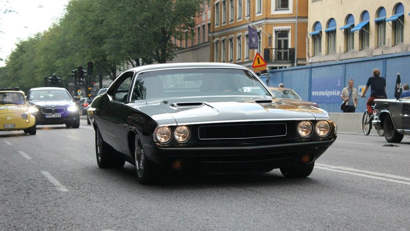 Dodge Challenger