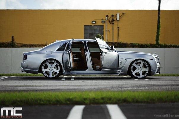 Rolls-Royce Ghost. - 6