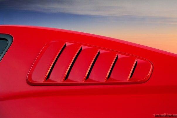 Ford Mustang Boss 302 5.0 - 6