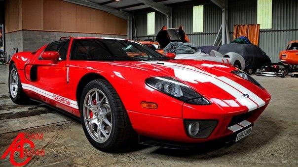 Ford GT.