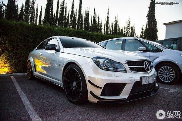 Mercedes-Benz C 63 AMG Coup Black Series - 5