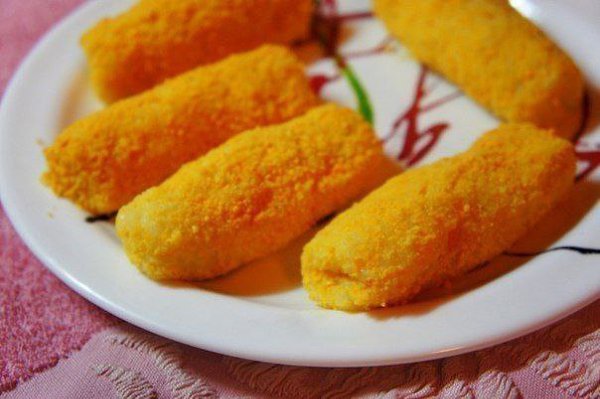 Картофельные палочки с сыром.Ингредиенты:5 средних варёных картофелин2 яйца100 г панировочных ... - 5