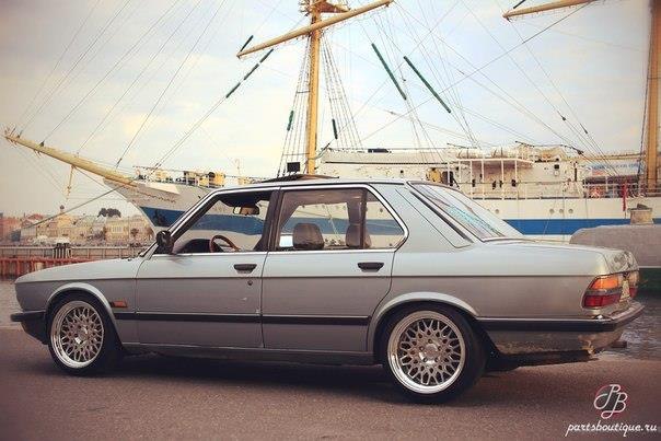 BMW 5 Series (E28). - 8