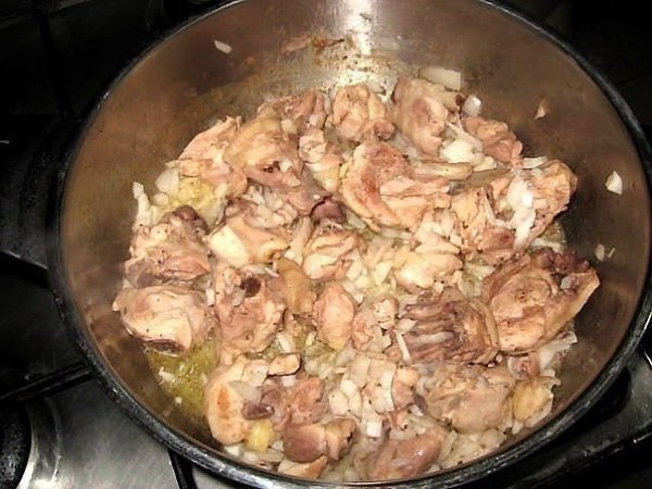 Жаркое по-домашнему.Получается очень вкусно!Ингредиенты и приготовление:Курицу порезать средне (у ... - 3