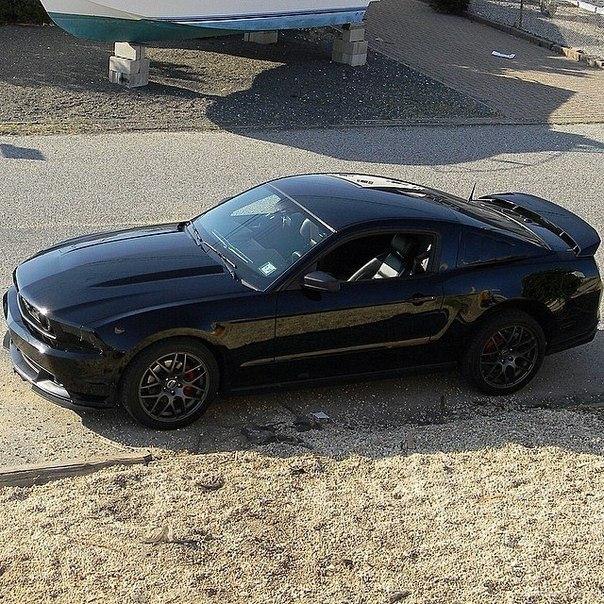 Ford Mustang - 8