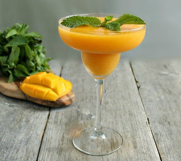����� ������� (Mango Daiquiri).�����������:����� � 200 ����� � 200 ����� ������ � 150 ������� � 4 ...