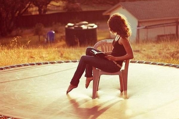 Я миллион раз уже пожалелa о том, что былa искренна до каждой капли с некоторыми людьми.