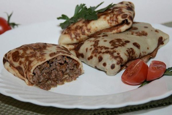 Блины на пиве с мясом.Время приготовления: 35 минутИнгредиенты:Пиво — 1 ст.Молоко — 1 ст.Мука — 1 ...