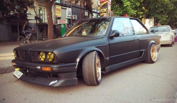 BMW M3 E30