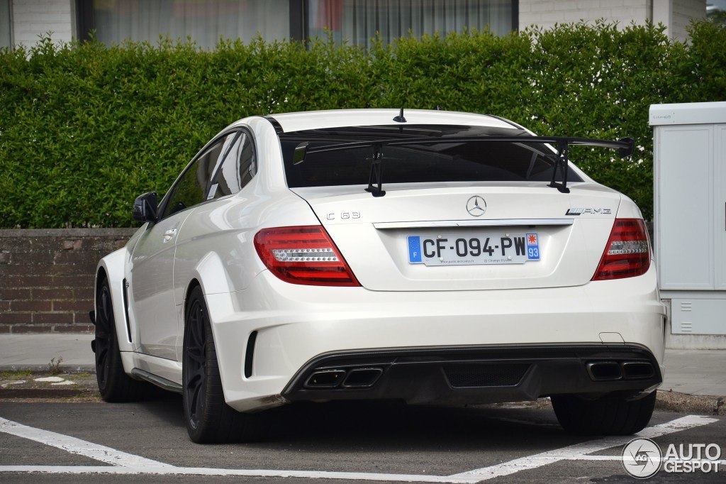 Mercedes-Benz C 63 AMG Coup Black Series - 6