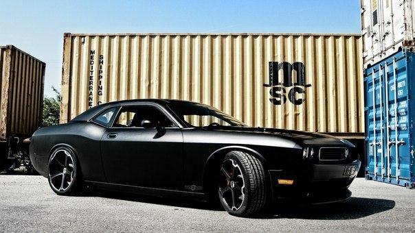 Dodge Challenger SRT8