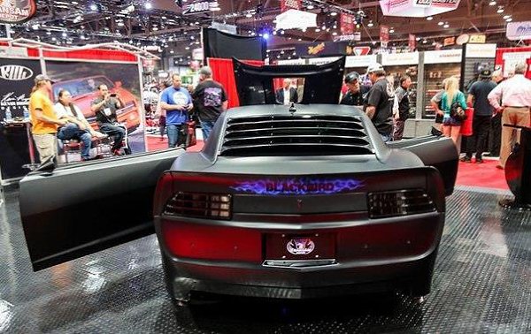 Chevrolet Camaro. - 4