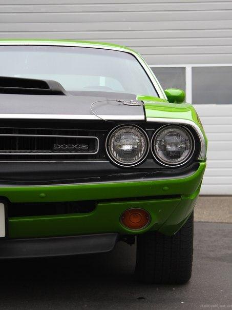 1971 Dodge Challenger T/A 440 Six-Pack - 4