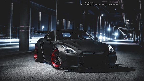 Nissan GT-R