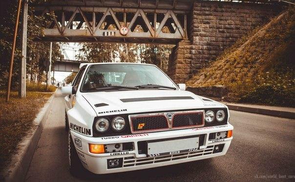 Lancia Delta HF 4WD - 2