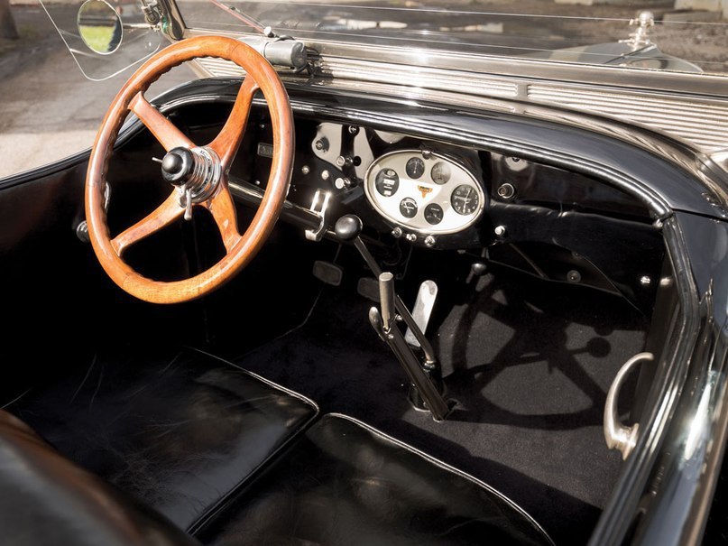 Stutz Vertical Eight Custom Black Hawk Two-Passenger Speedster by Robbins 1927 - 7