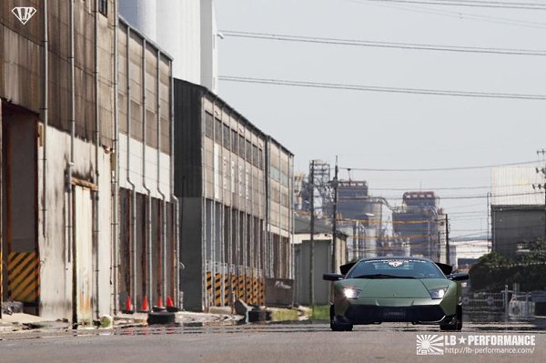 Lamborghini Murcilago. - 5