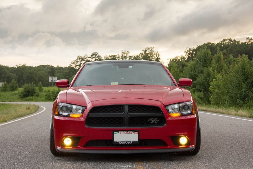 Dodge Charger R/T. - 5