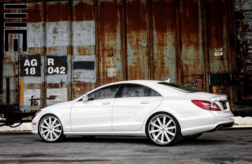 Mercedes-Benz CLS 550. - 3