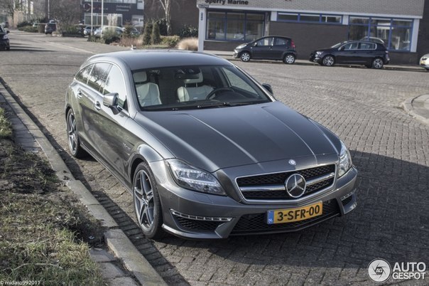 Mercedes-Benz CLS 63 AMG X218 Shooting Brake