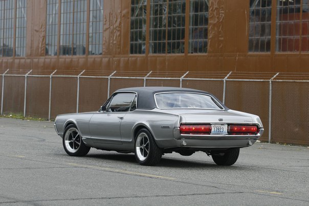 1967 Mercury Cougar - 5