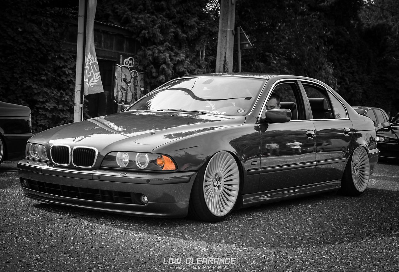 BMW 5 Series E39