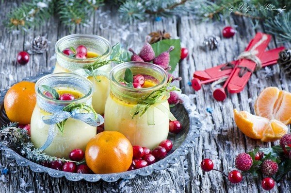 Мандариновый крем-брюле.Ингредиенты на 4 баночки:Жирные сливки (33-36%) - 280 мл Тертая цедра трех ...