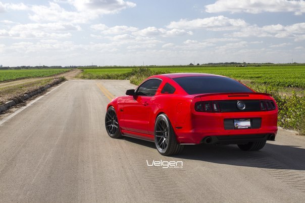 Ford Mustang GT on Velgen VMB7 Wheels. 20x9 & 20x10.5 - 2